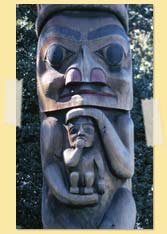 Image of totem pole 